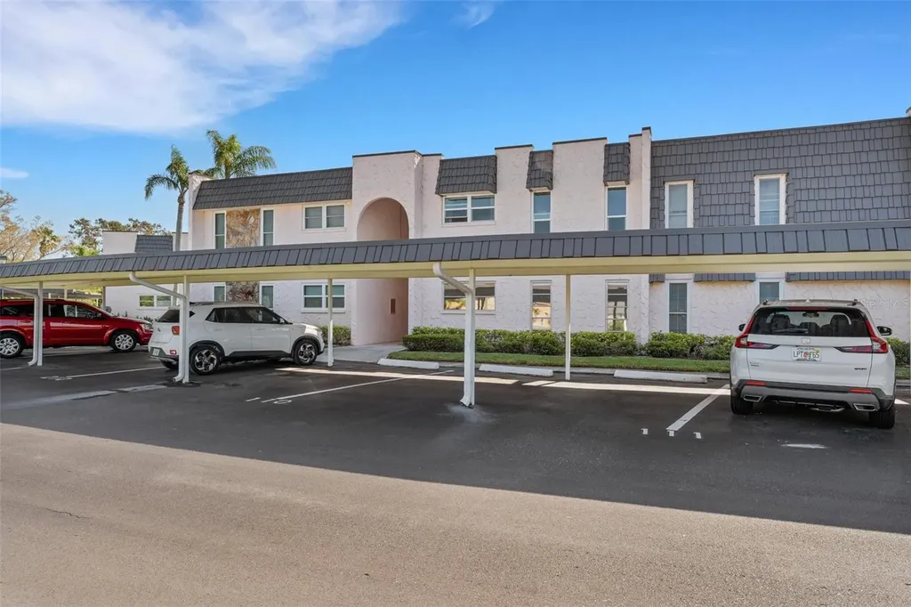 210 Fernwood Circle Seminole FL 33777