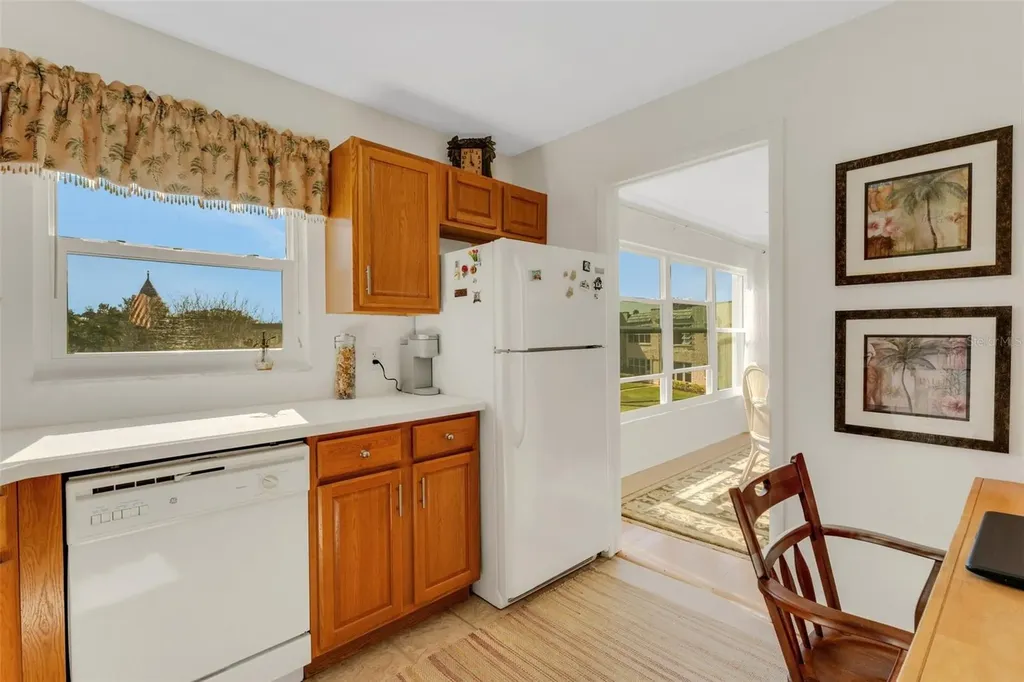 210 Fernwood Circle Seminole FL 33777