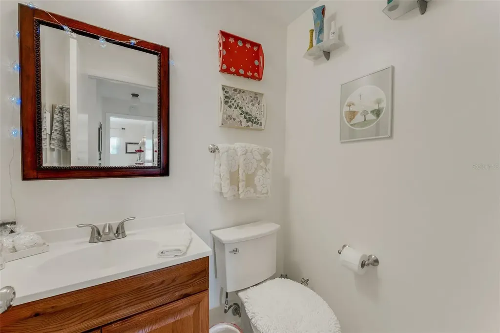 210 Fernwood Circle Seminole FL 33777