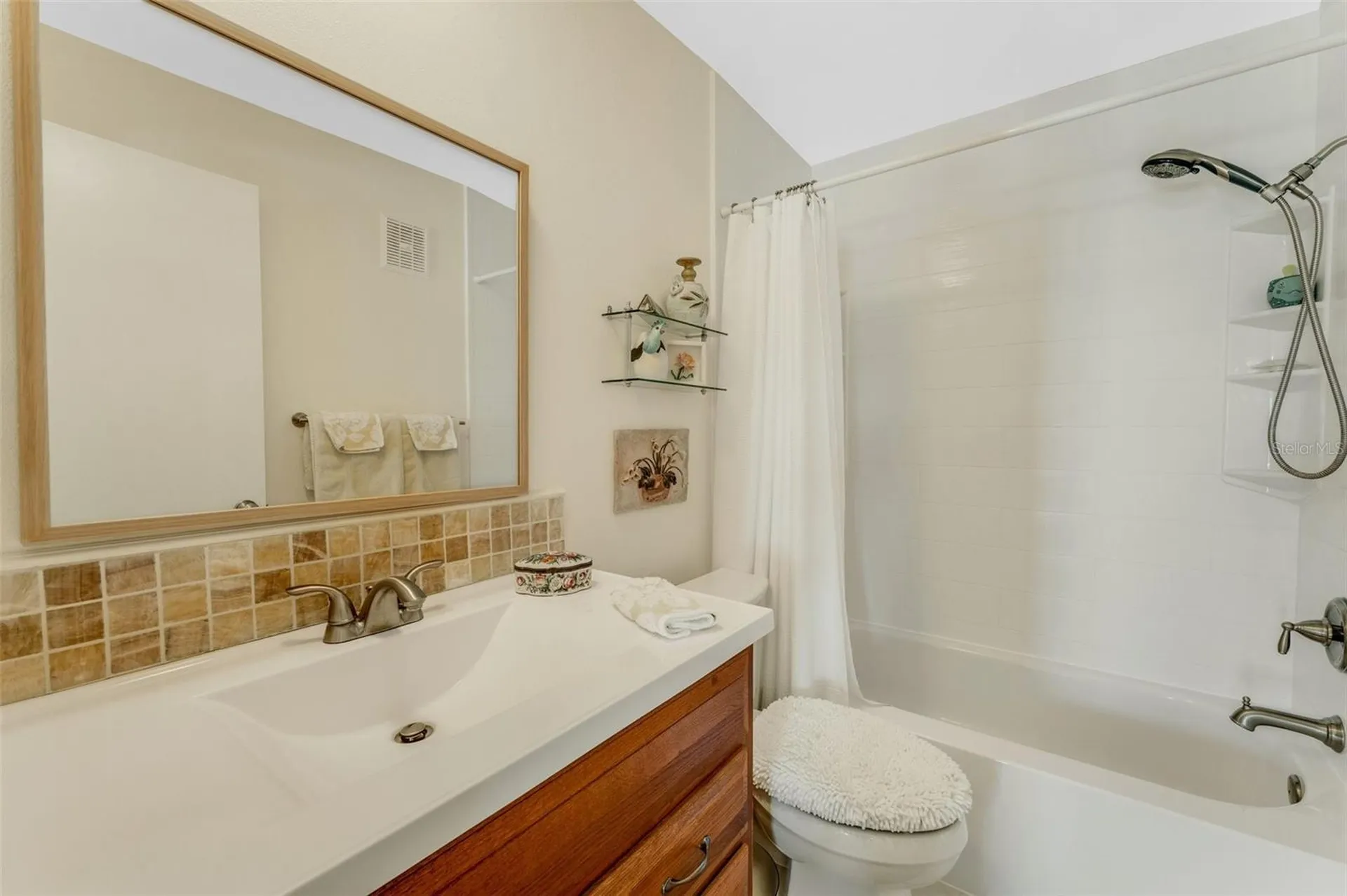 210 Fernwood Circle Seminole FL 33777