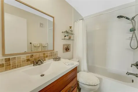 210 Fernwood Circle Seminole FL 33777