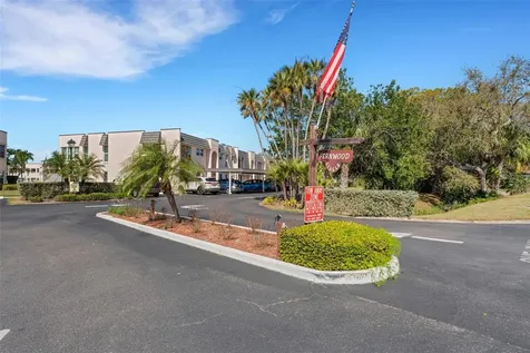 210 Fernwood Circle Seminole FL 33777