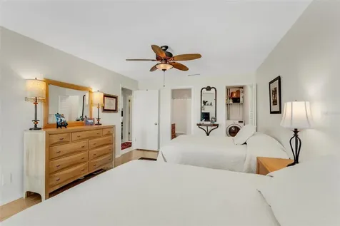 210 Fernwood Circle Seminole FL 33777