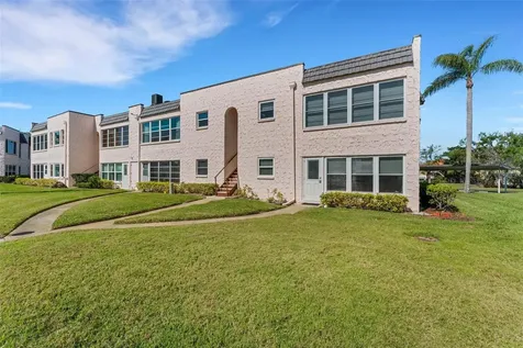 210 Fernwood Circle Seminole FL 33777