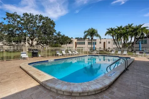 210 Fernwood Circle Seminole FL 33777