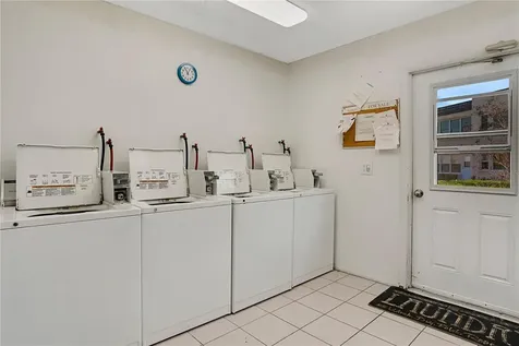 210 Fernwood Circle Seminole FL 33777