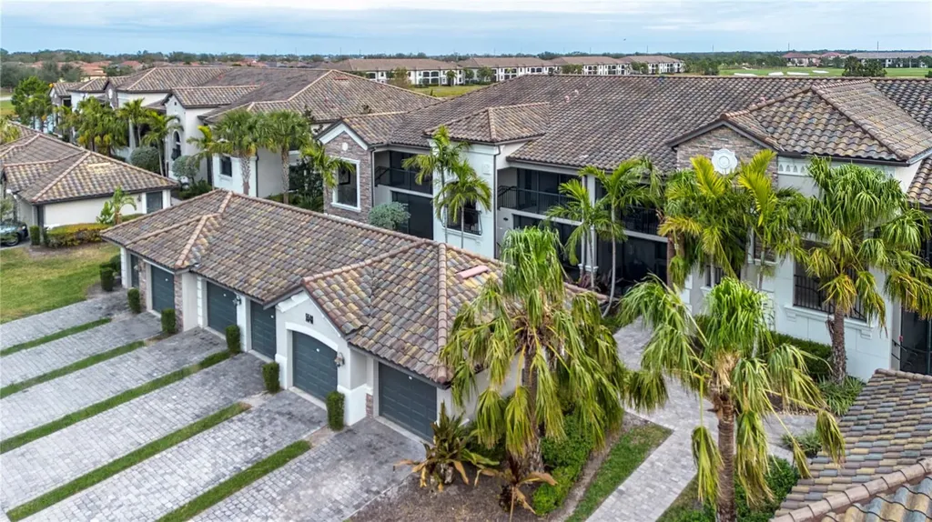5548 Palmer Circle Bradenton FL 34211