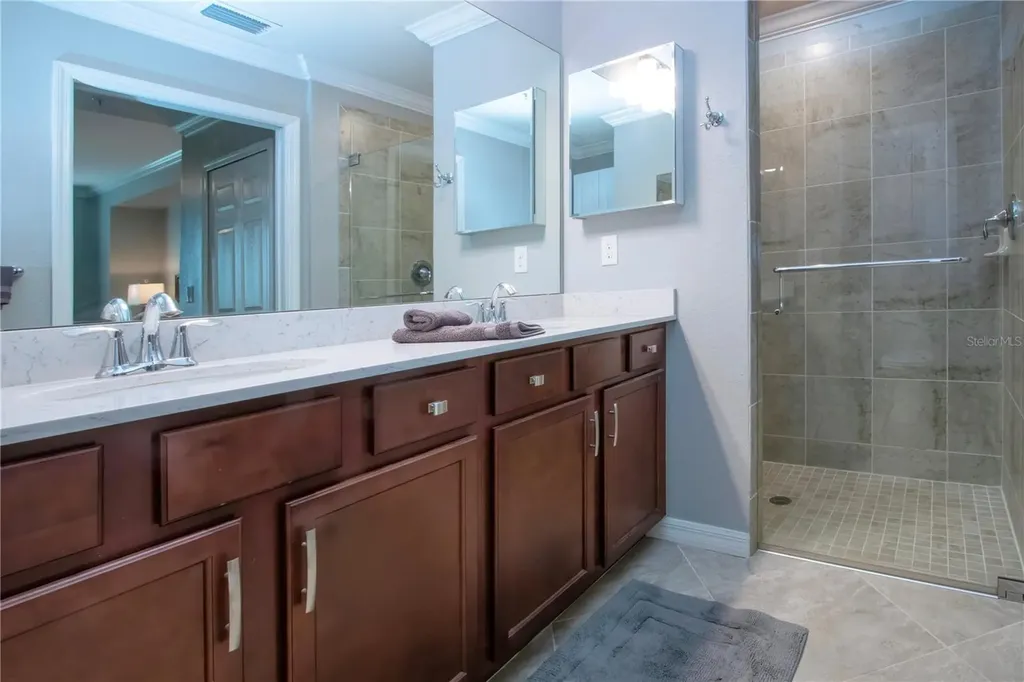 5548 Palmer Circle Bradenton FL 34211