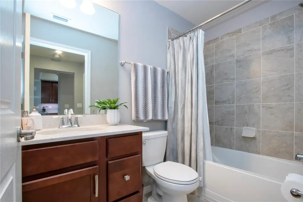 5548 Palmer Circle Bradenton FL 34211