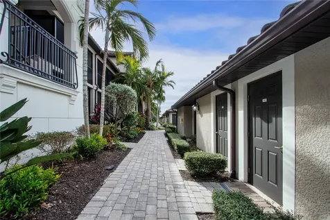 5548 Palmer Circle Bradenton FL 34211