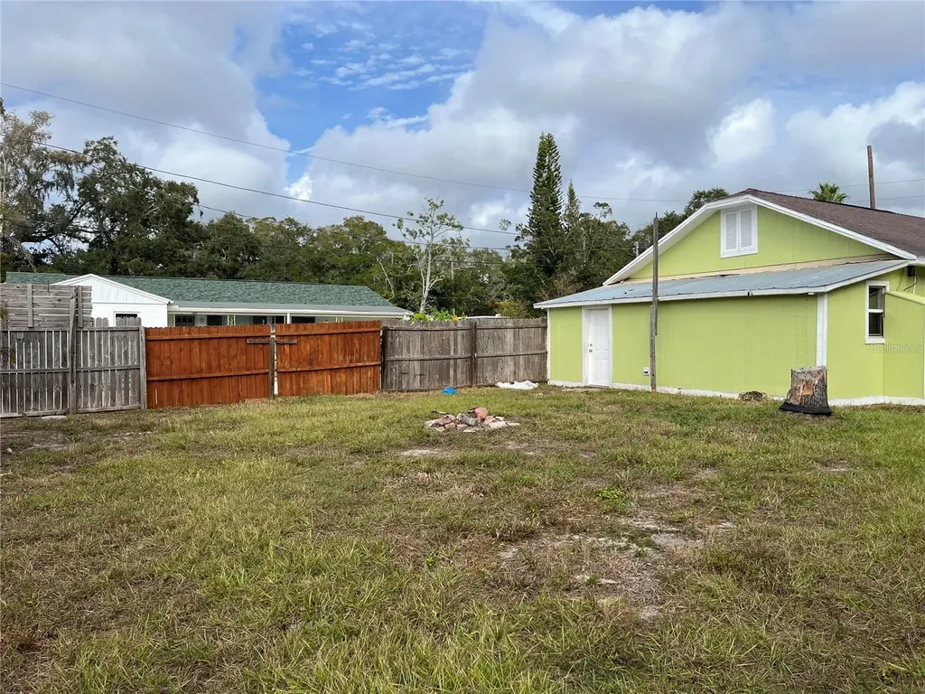 1554 Tilley Avenue Clearwater FL 33756