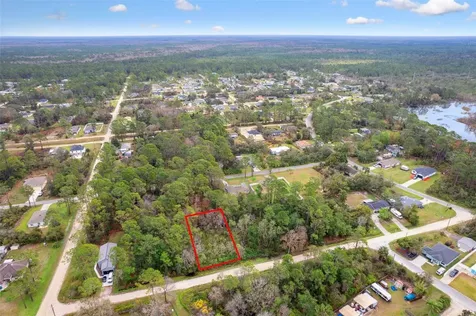 6TH Avenue Deland FL 32724