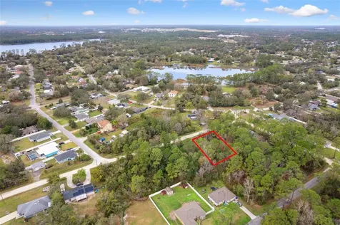 6TH Avenue Deland FL 32724