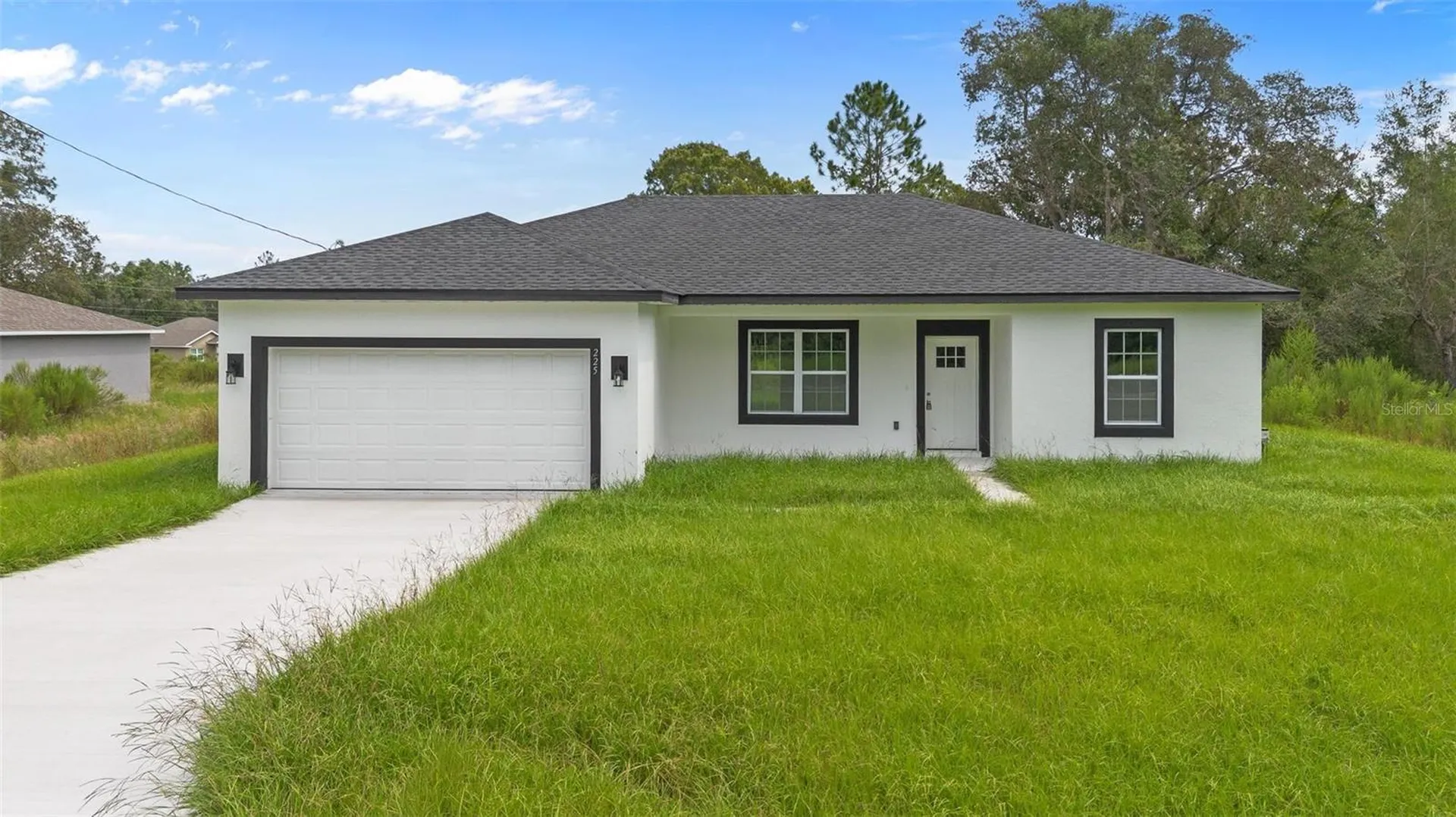 225 Malauka Run N Ocklawaha FL 32179