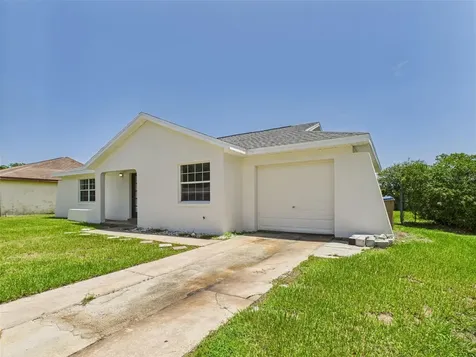 91 W Cedarwood Circle Kissimmee FL 34743
