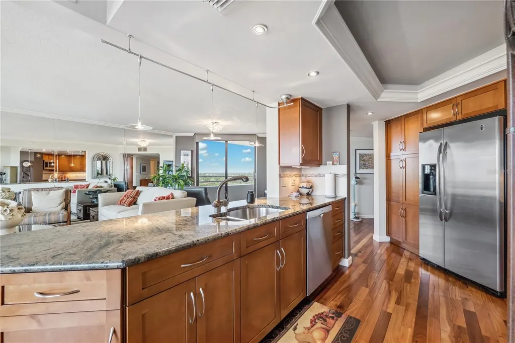 5950 Pelican Bay Plaza S Gulfport FL 33707