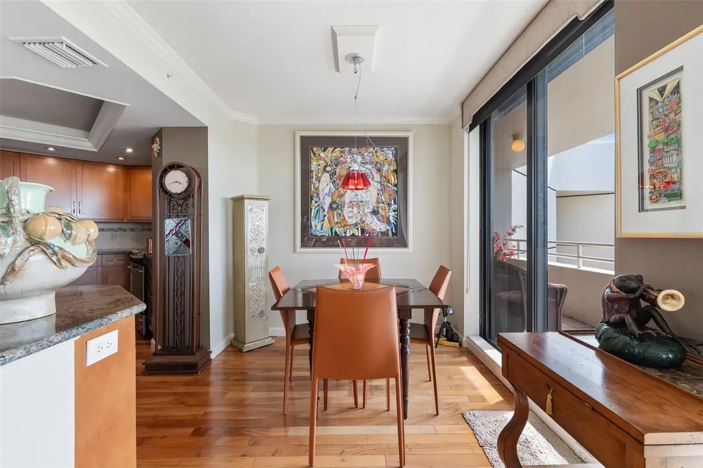 5950 Pelican Bay Plaza S Gulfport FL 33707