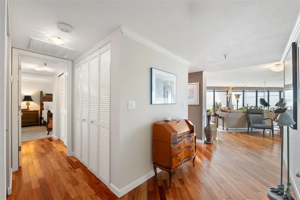 5950 Pelican Bay Plaza S Gulfport FL 33707