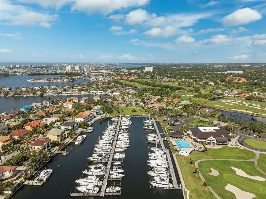 5950 Pelican Bay Plaza S Gulfport FL 33707