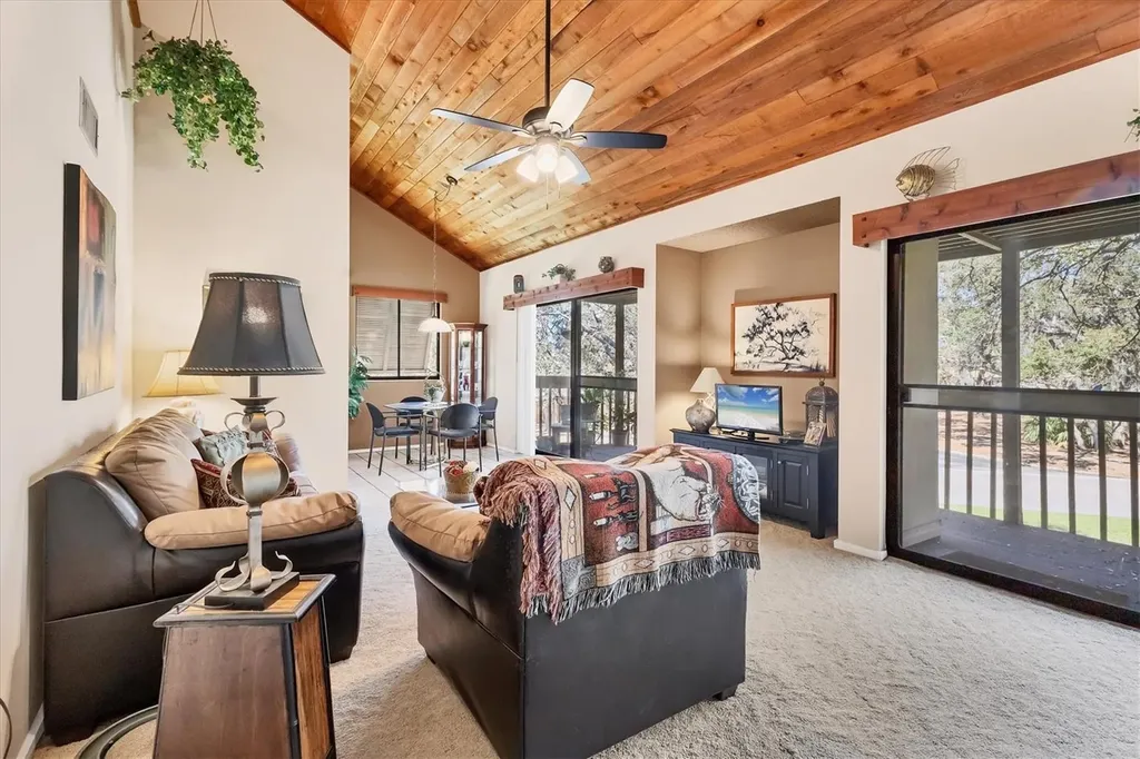 3073 Willow Green Sarasota FL 34235