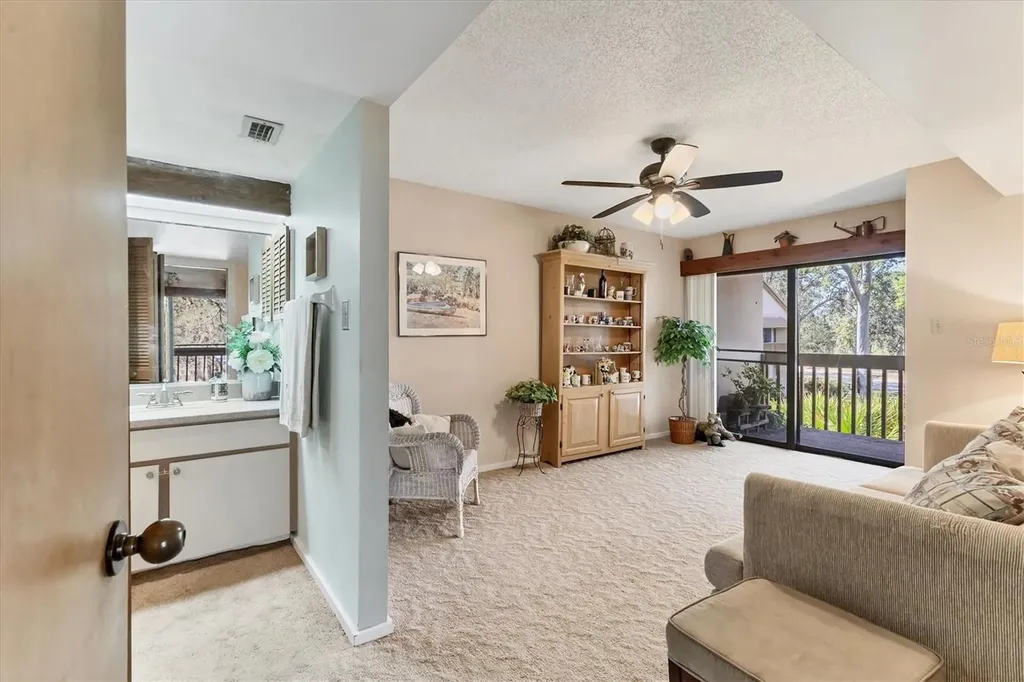 3073 Willow Green Sarasota FL 34235