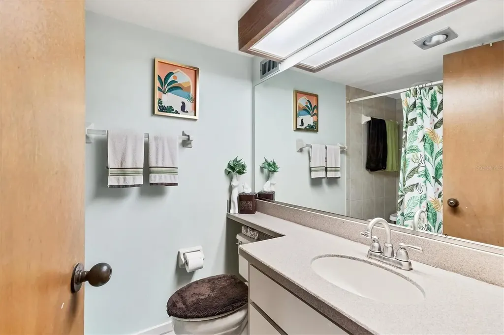 3073 Willow Green Sarasota FL 34235