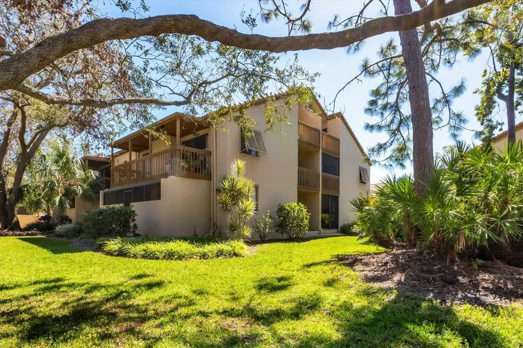 3073 Willow Green Sarasota FL 34235