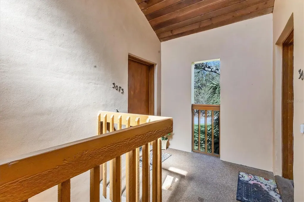 3073 Willow Green Sarasota FL 34235