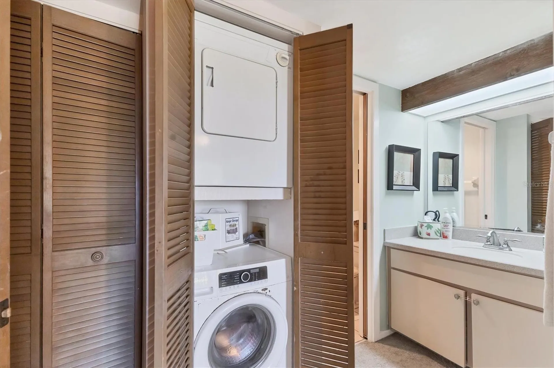 3073 Willow Green Sarasota FL 34235