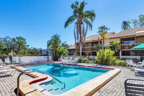 3073 Willow Green Sarasota FL 34235