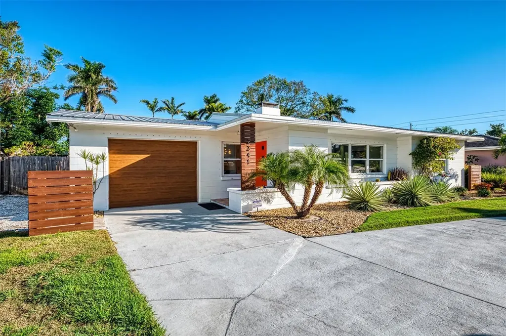 2341 Siesta Drive Sarasota FL 34239