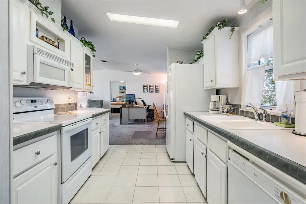 37508 Gill Avenue Zephyrhills FL 33541