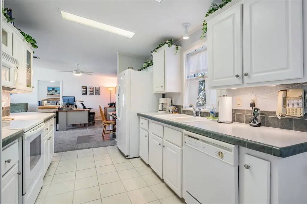 37508 Gill Avenue Zephyrhills FL 33541