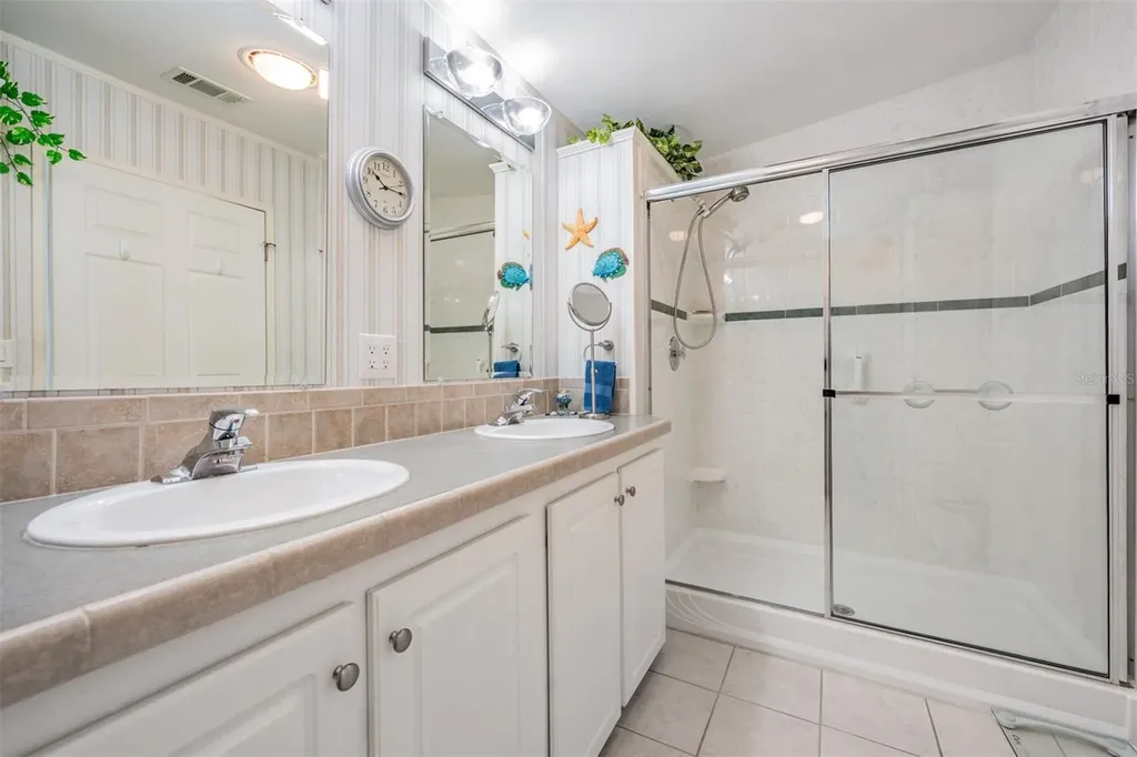 37508 Gill Avenue Zephyrhills FL 33541