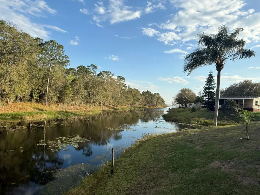 Canal Court Lake Wales FL 33859