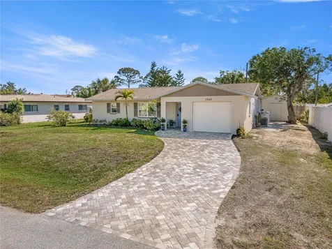 1565 Saturn Road Venice FL 34293