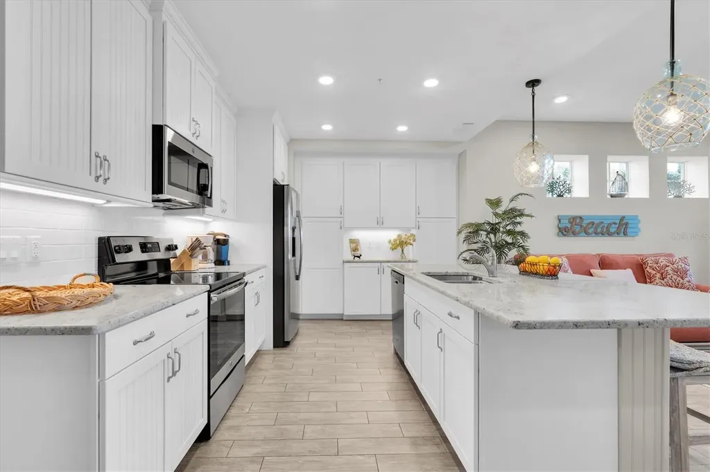 383 Aruba Circle Bradenton FL 34209