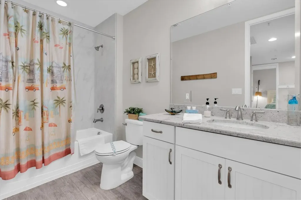 383 Aruba Circle Bradenton FL 34209