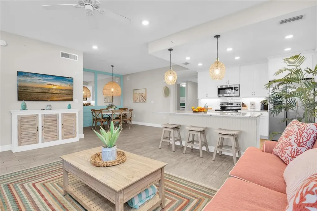 383 Aruba Circle Bradenton FL 34209