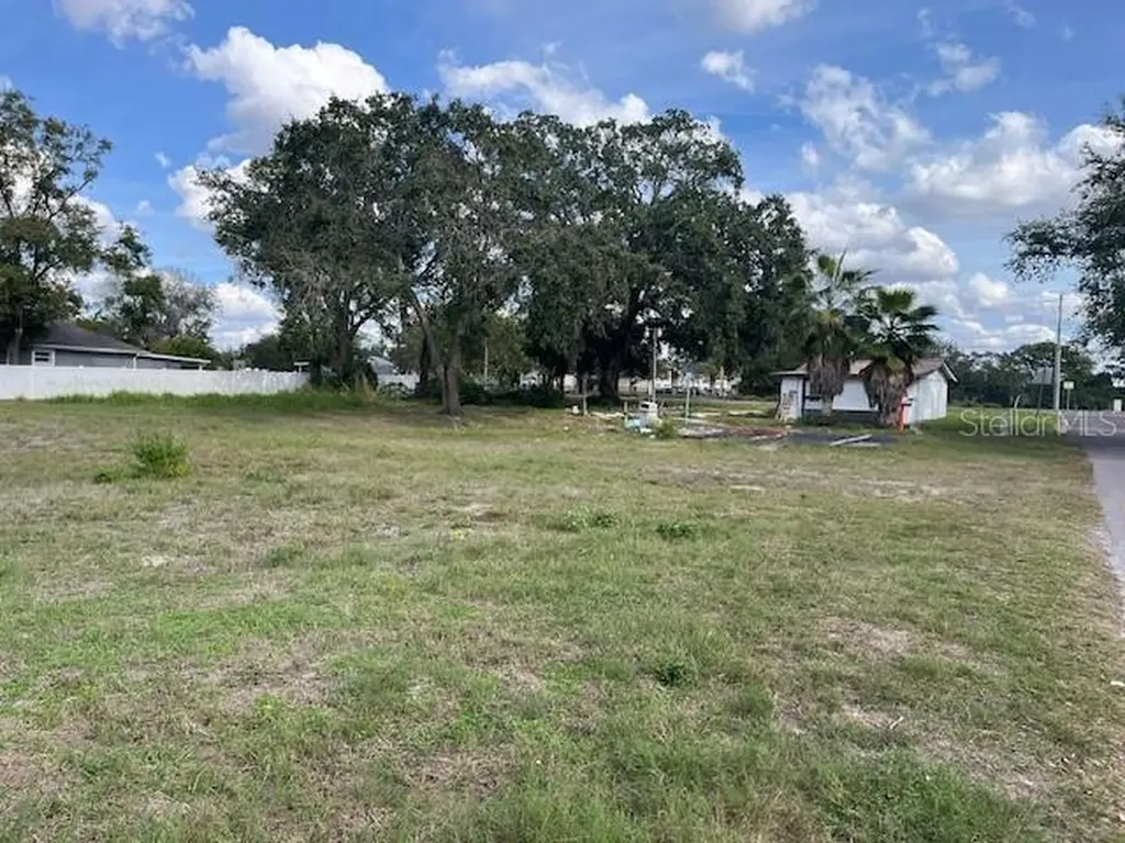 7502 N 40th Street Tampa FL 33604