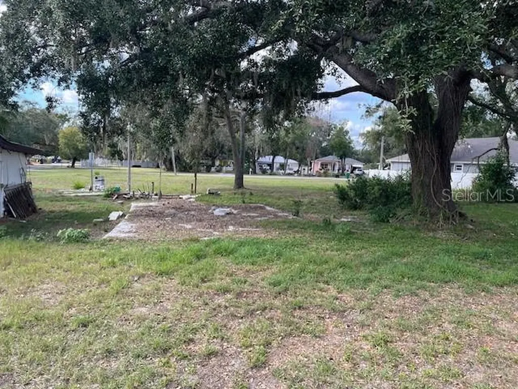 7502 N 40th Street Tampa FL 33604
