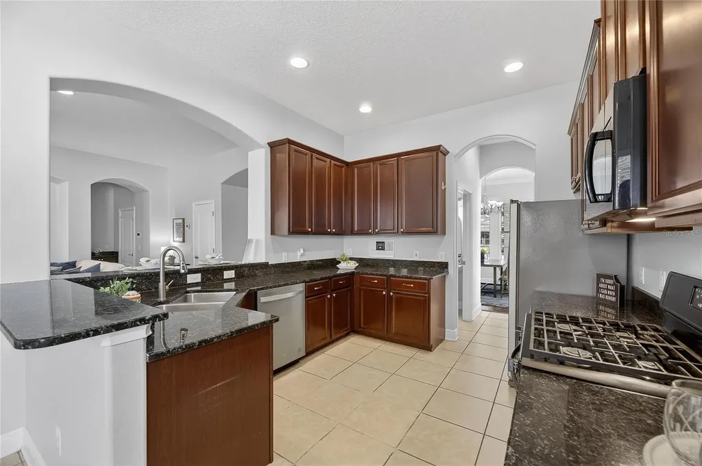 410 Manns Harbor Drive Apollo Beach FL 33572