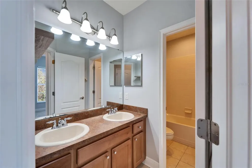 410 Manns Harbor Drive Apollo Beach FL 33572