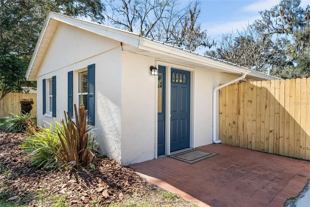 621 NE 2nd Street Trenton FL 32693