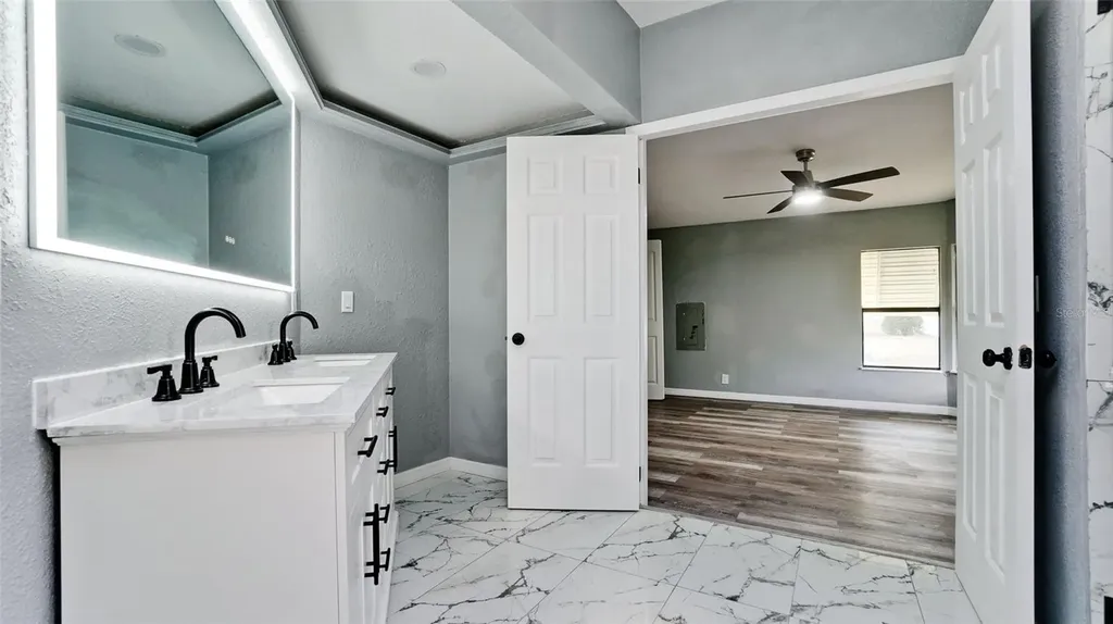5707 45th Street E Bradenton FL 34203