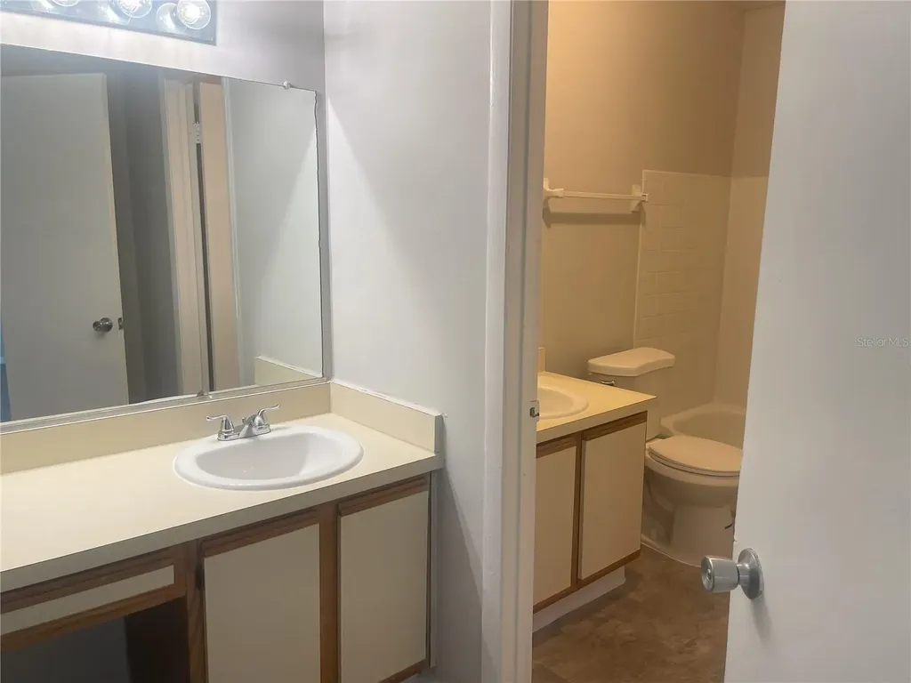4419 S Semoran Boulevard Orlando FL 32822