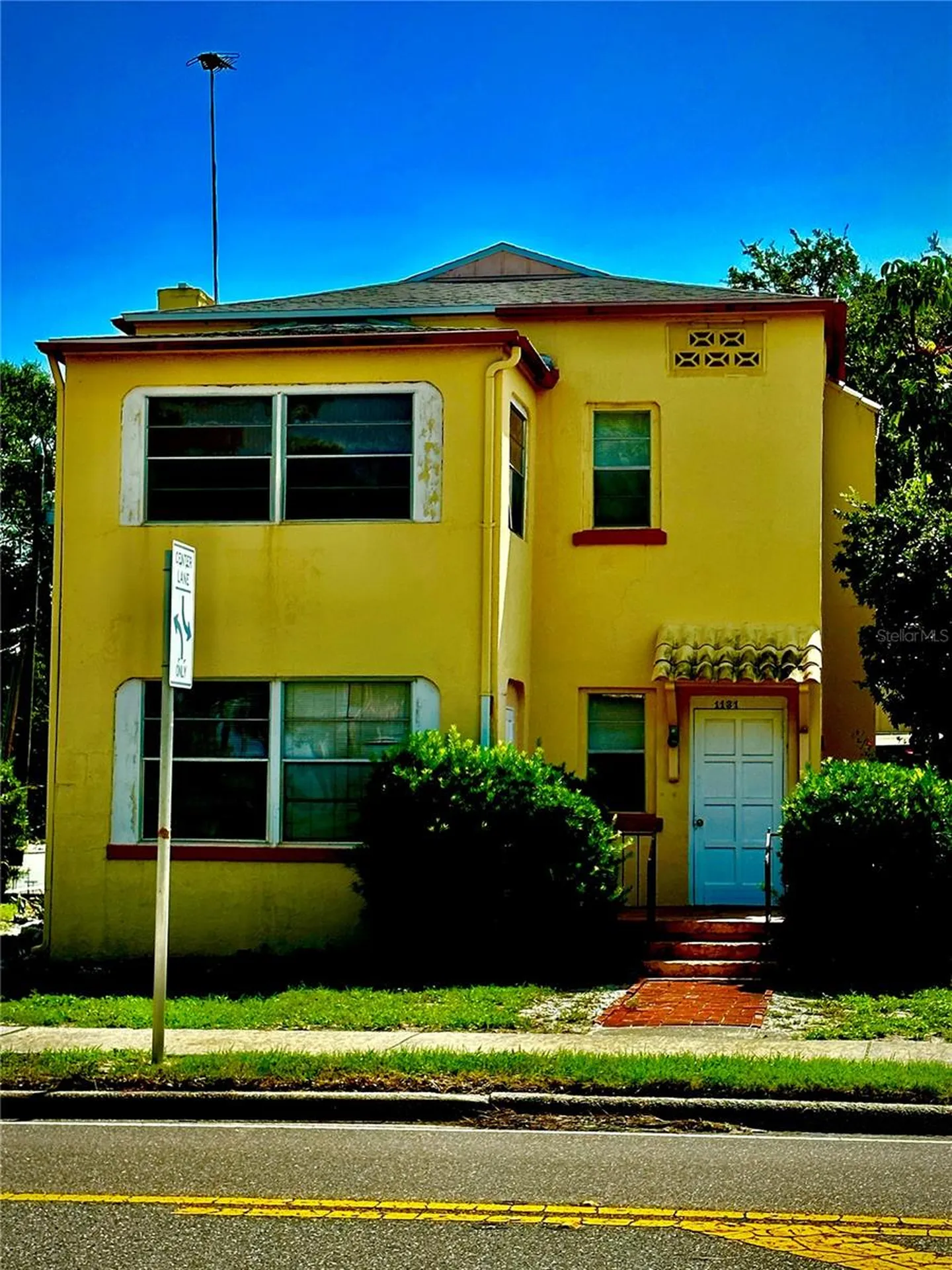 1131 Broadway Dunedin FL 34698