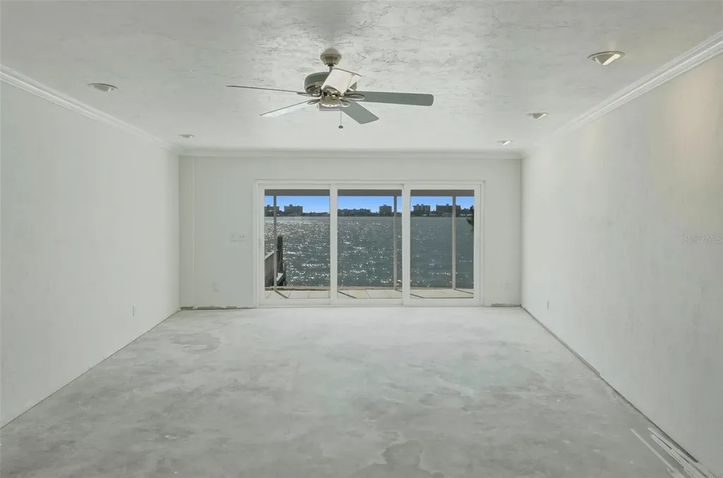672 Boca Ciega Point Boulevard N St Petersburg FL 33708