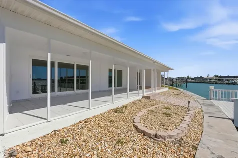 672 Boca Ciega Point Boulevard N St Petersburg FL 33708