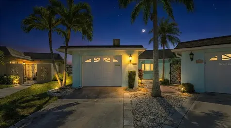 672 Boca Ciega Point Boulevard N St Petersburg FL 33708